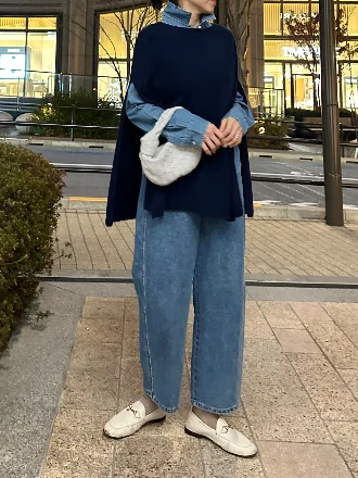 Leo Round Knit Cape